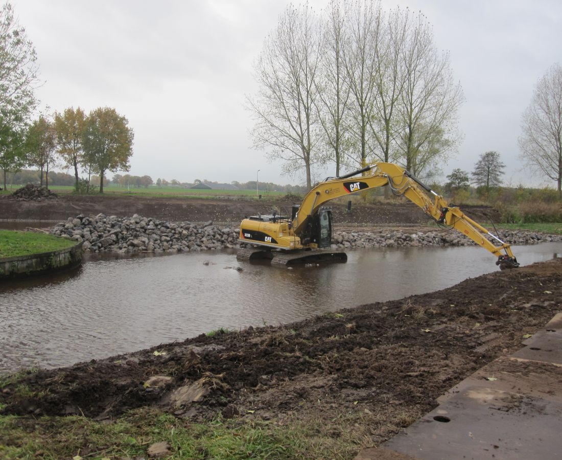 Herstellen 4 stortebedden in Regge en Dinkel